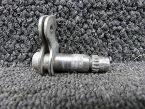 0511227-7 Cessna 172B Cabin Door Handle Shaft LH or RH